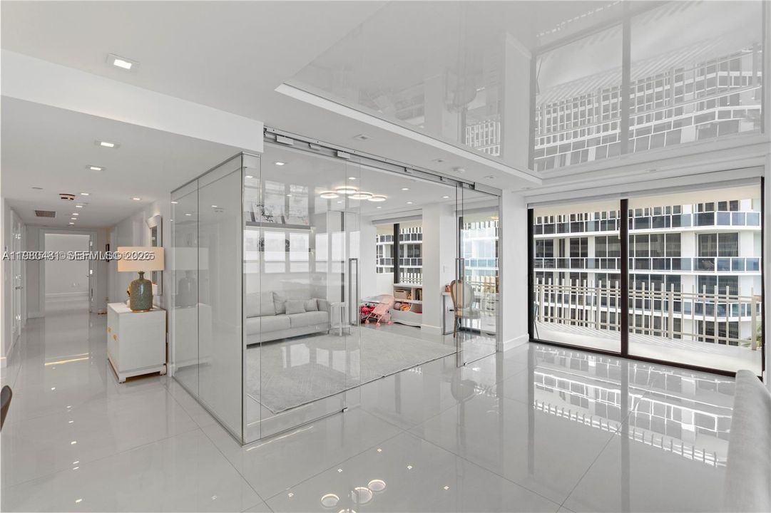 For Sale: $3,700,000 (3 beds, 2 baths, 2600 Square Feet)