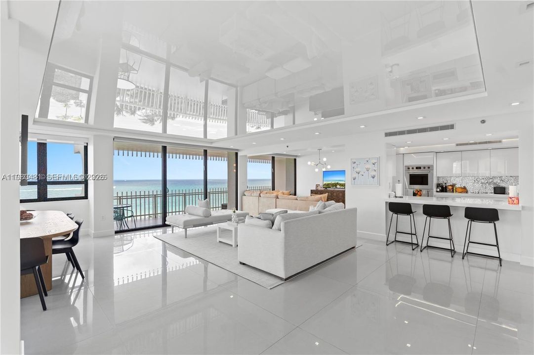 For Sale: $3,700,000 (3 beds, 2 baths, 2600 Square Feet)