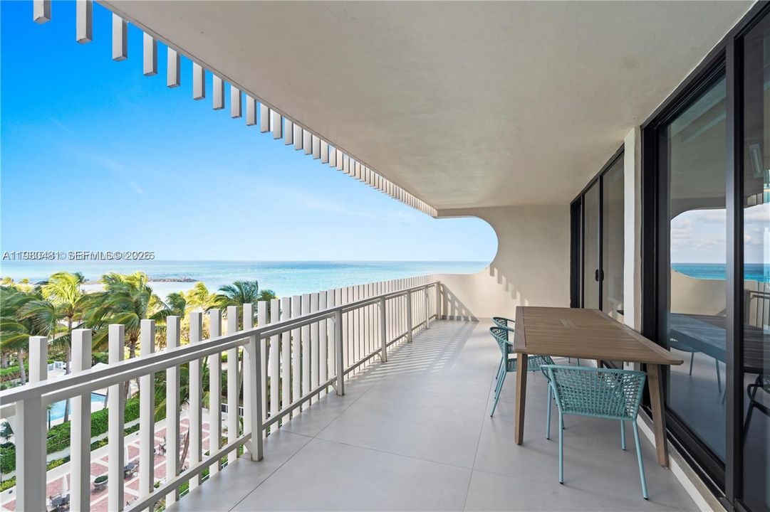 For Sale: $3,700,000 (3 beds, 2 baths, 2600 Square Feet)