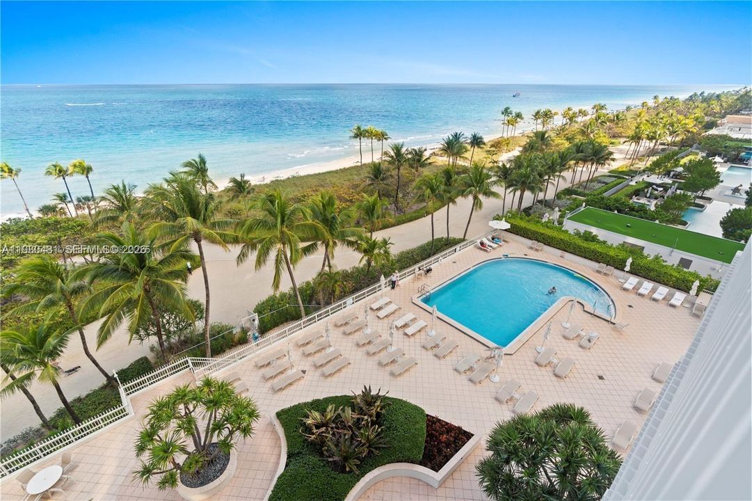 For Sale: $3,700,000 (3 beds, 2 baths, 2600 Square Feet)