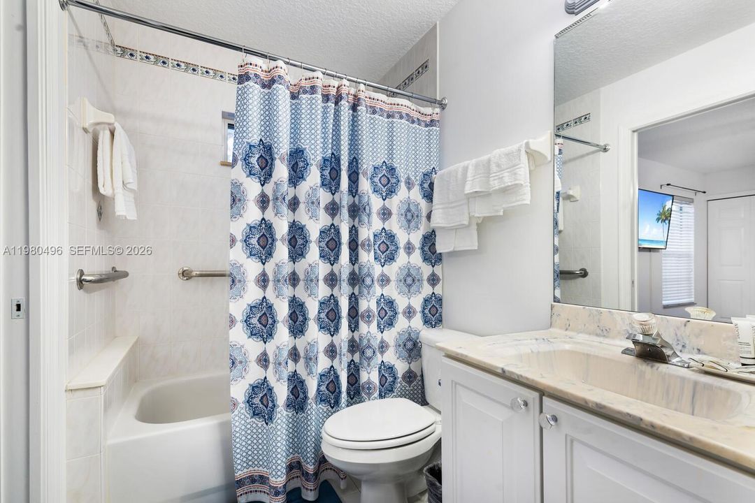 В аренду: $3,600 (1 спален, 1 ванн, 700 Квадратных фут)