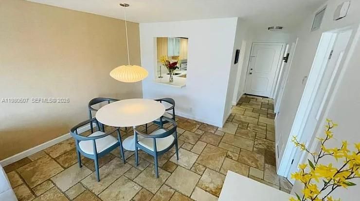 En Venta: $495,000 (1 camas, 1 baños, 725 Pies cuadrados)