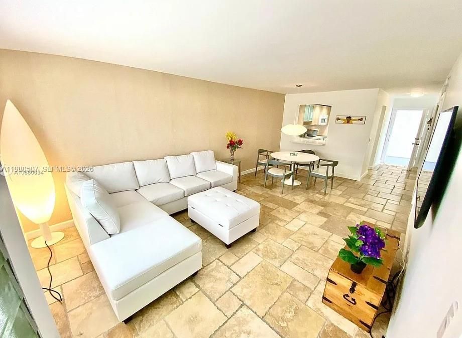 En Venta: $495,000 (1 camas, 1 baños, 725 Pies cuadrados)