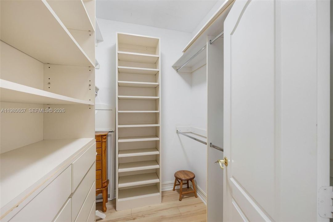 En Venta: $819,000 (3 camas, 2 baños, 2000 Pies cuadrados)