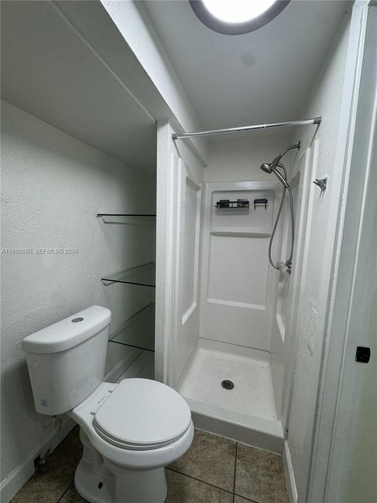 На продажу: $699,900 (4 спален, 2 ванн, 1314 Квадратных фут)