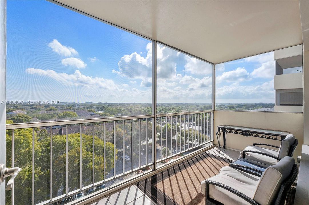 For Sale: $174,999 (2 beds, 2 baths, 1250 Square Feet)