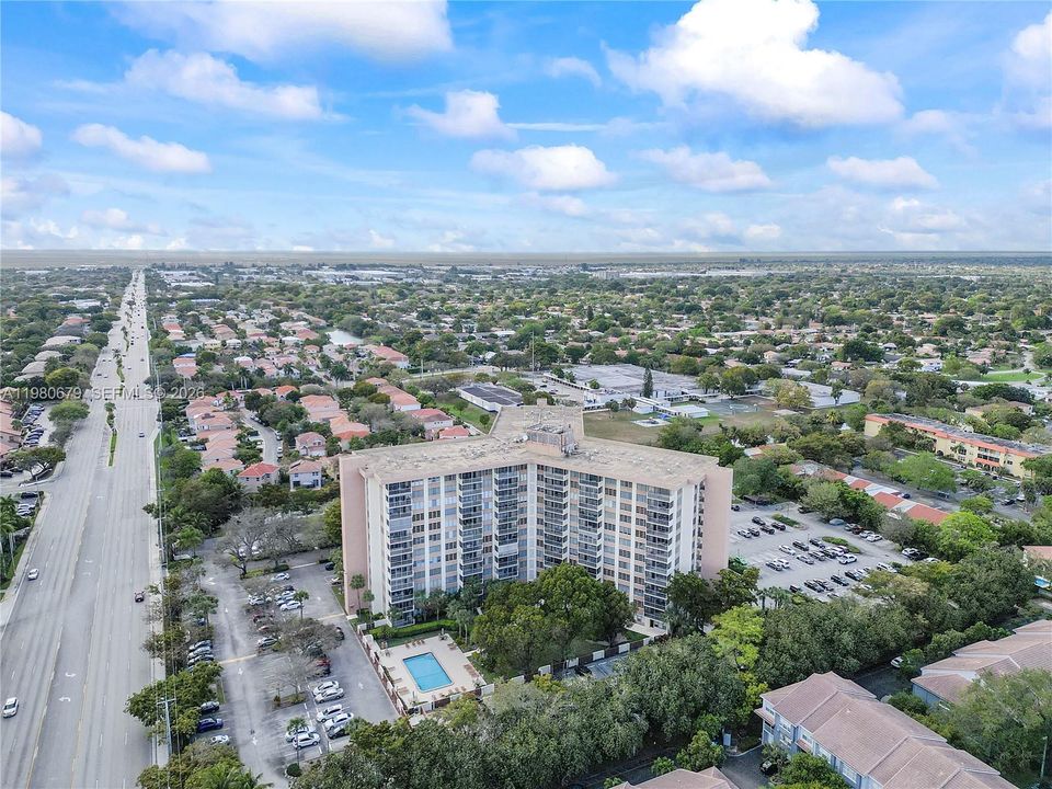 For Sale: $174,999 (2 beds, 2 baths, 1250 Square Feet)