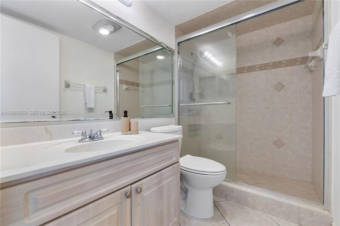 For Sale: $174,999 (2 beds, 2 baths, 1250 Square Feet)