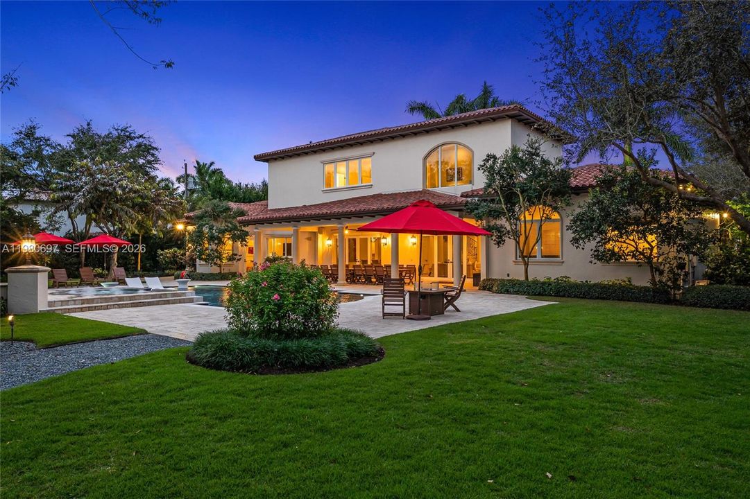 En Venta: $14,950,000 (6 camas, 5 baños, 6398 Pies cuadrados)
