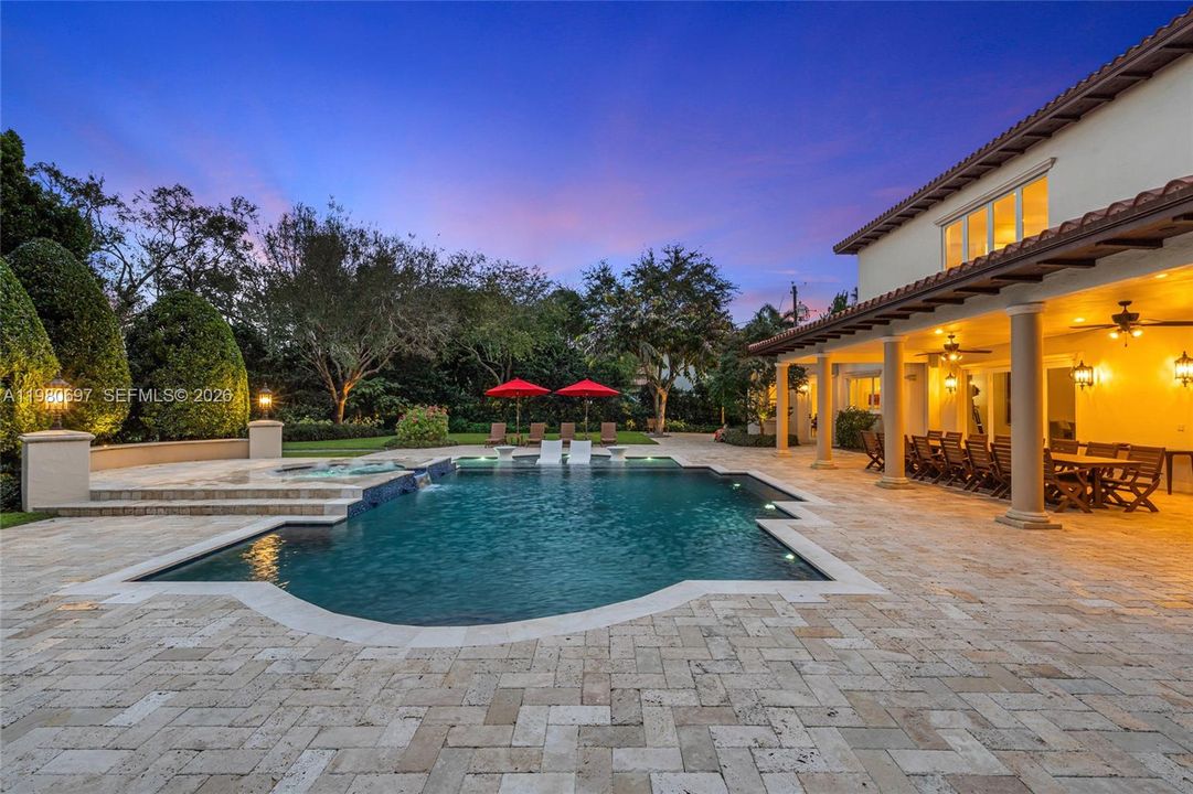 En Venta: $14,950,000 (6 camas, 5 baños, 6398 Pies cuadrados)