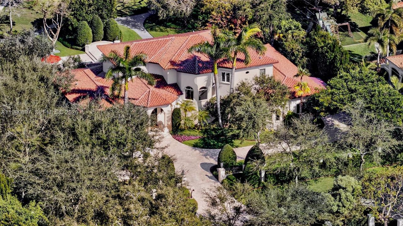En Venta: $14,950,000 (6 camas, 5 baños, 6398 Pies cuadrados)