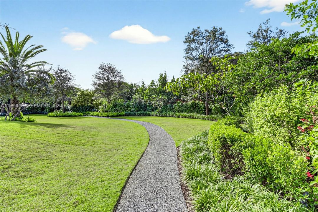 En Venta: $14,950,000 (6 camas, 5 baños, 6398 Pies cuadrados)