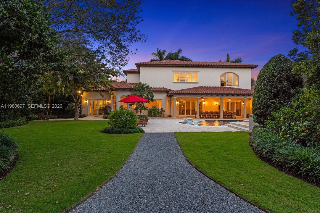 En Venta: $14,950,000 (6 camas, 5 baños, 6398 Pies cuadrados)