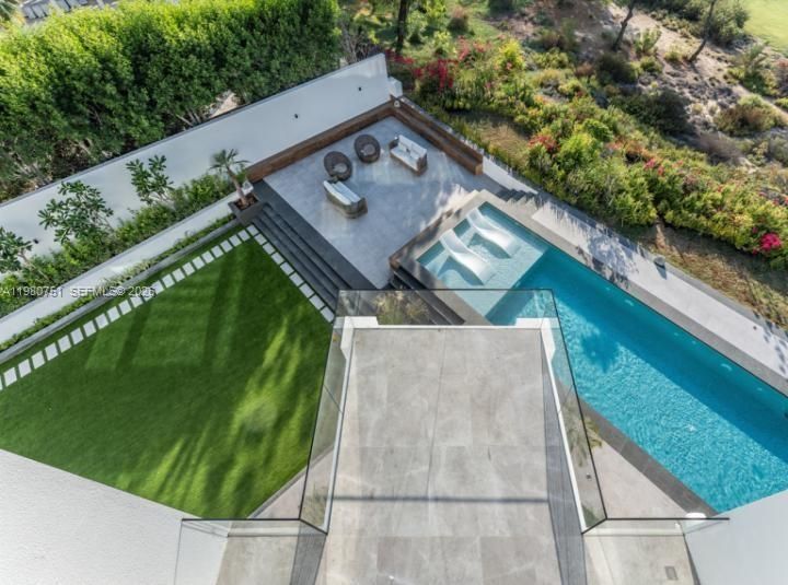 For Sale: $54,400,000 (6 beds, 6 baths, 0 Square Feet)