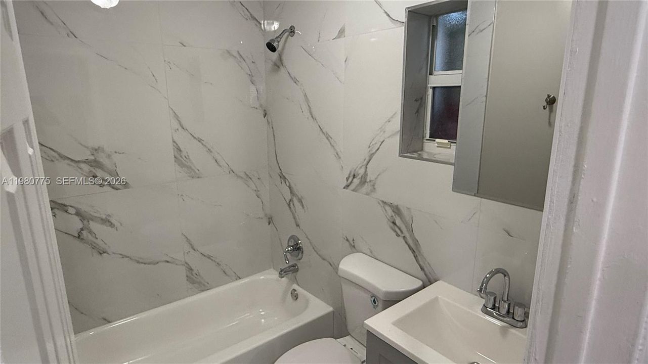 待售: $1,090,000 (0 贝兹, 0 浴室, 3208 平方英尺)