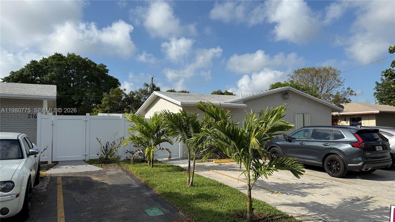 待售: $1,090,000 (0 贝兹, 0 浴室, 3208 平方英尺)