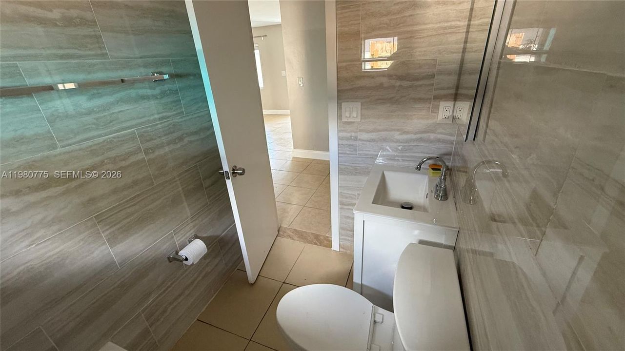 待售: $1,090,000 (0 贝兹, 0 浴室, 3208 平方英尺)