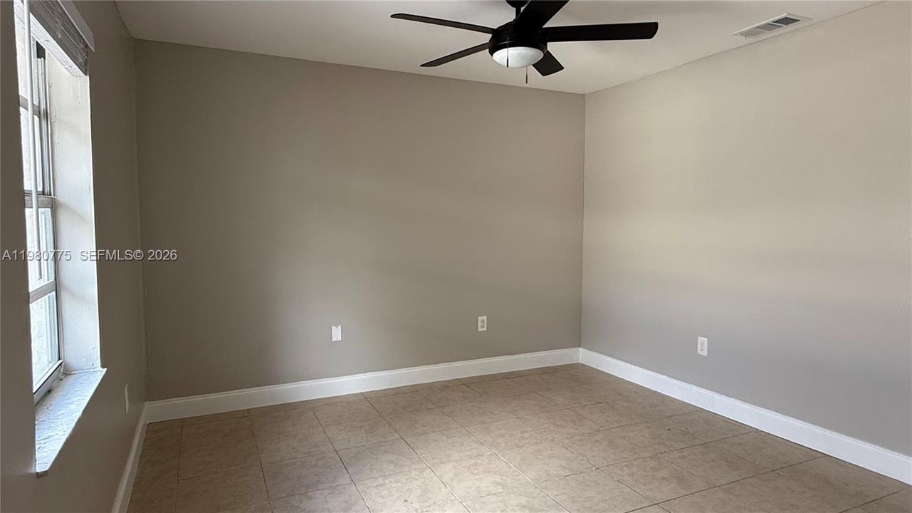 待售: $1,090,000 (0 贝兹, 0 浴室, 3208 平方英尺)