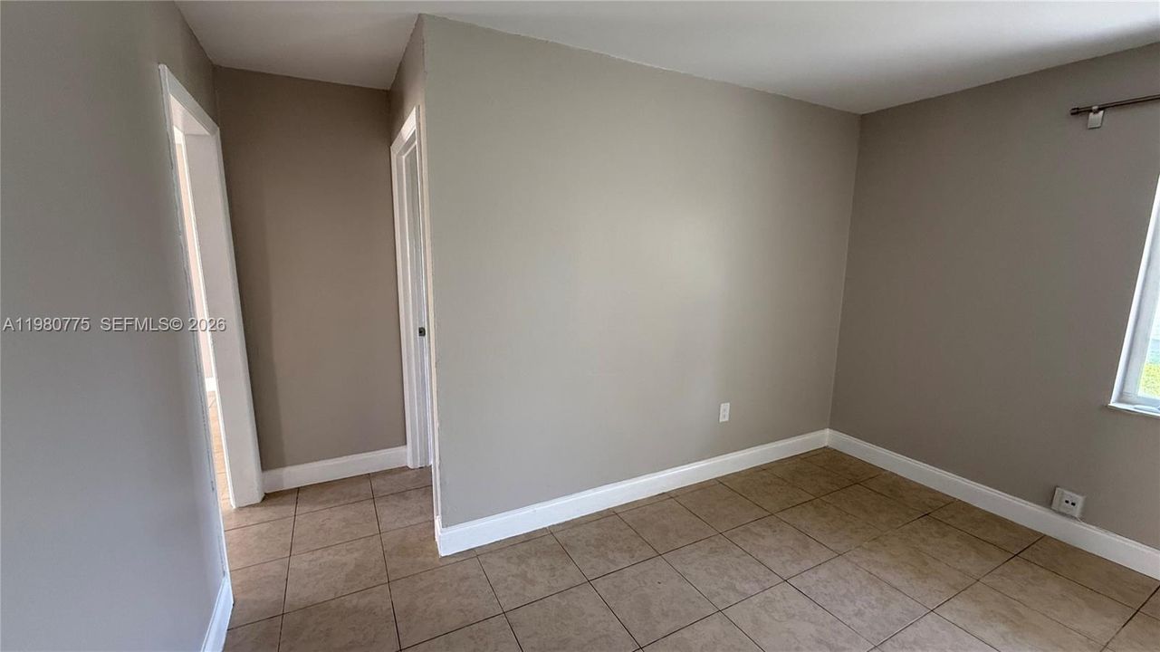 待售: $1,090,000 (0 贝兹, 0 浴室, 3208 平方英尺)