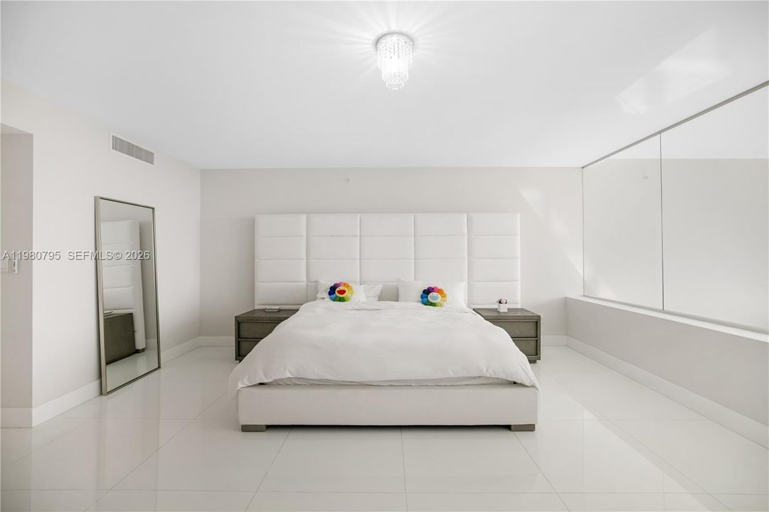 For Sale: $2,030,000 (4 beds, 4 baths, 3088 Square Feet)