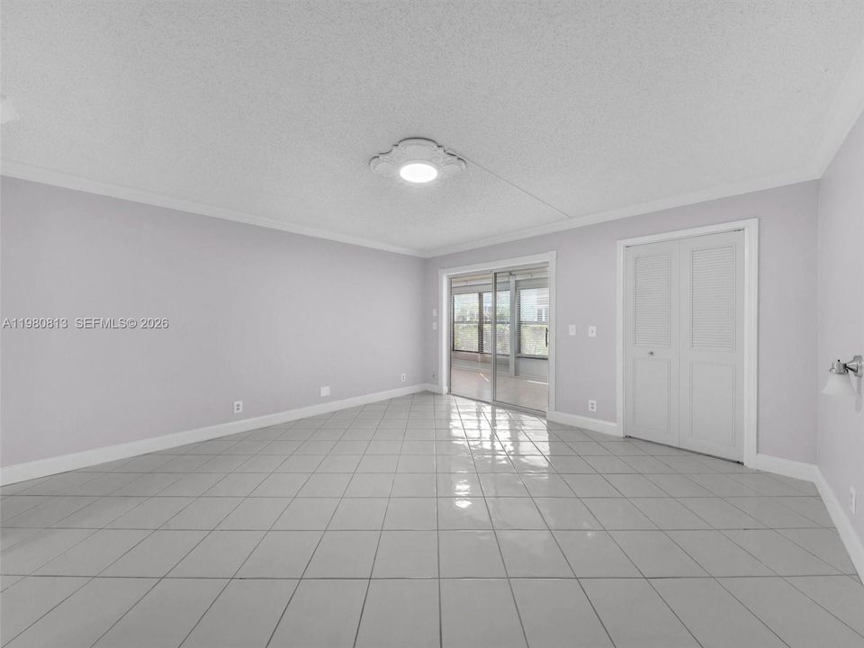 En Venta: $75,000 (1 camas, 2 baños, 912 Pies cuadrados)