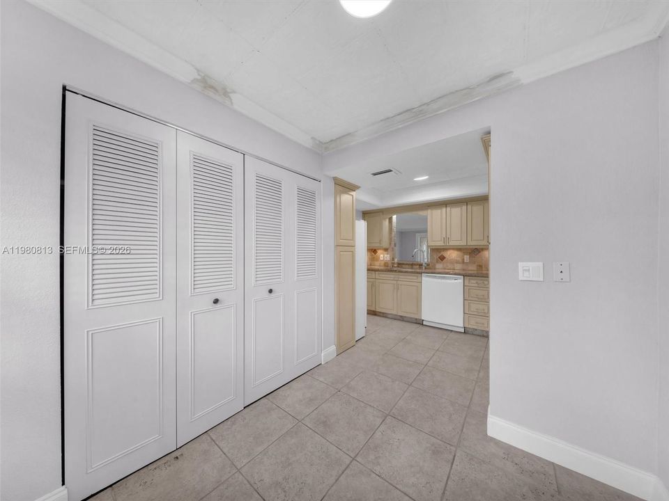 En Venta: $75,000 (1 camas, 2 baños, 912 Pies cuadrados)