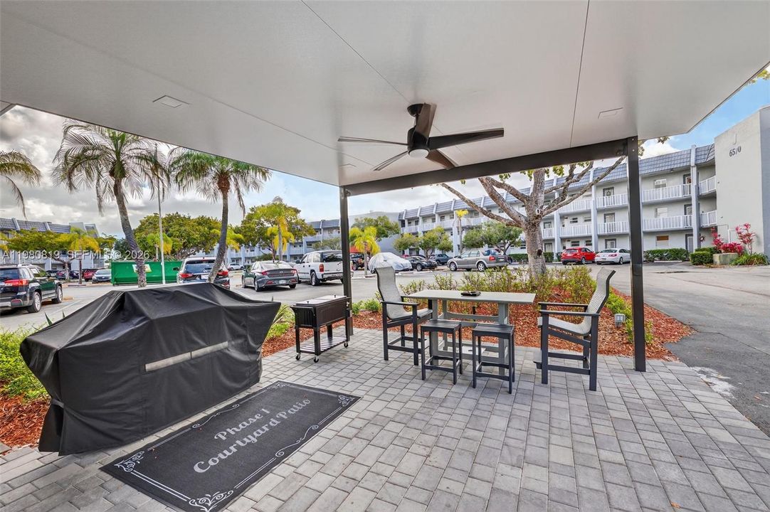 For Sale: $109,000 (1 beds, 1 baths, 720 Square Feet)
