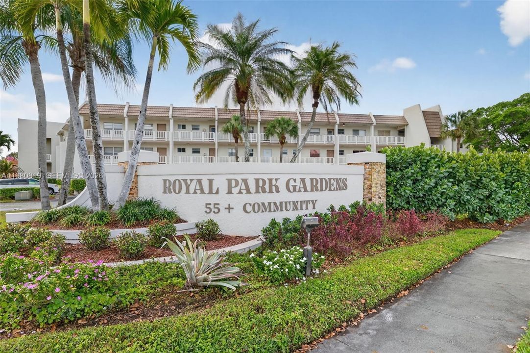 For Sale: $109,000 (1 beds, 1 baths, 720 Square Feet)