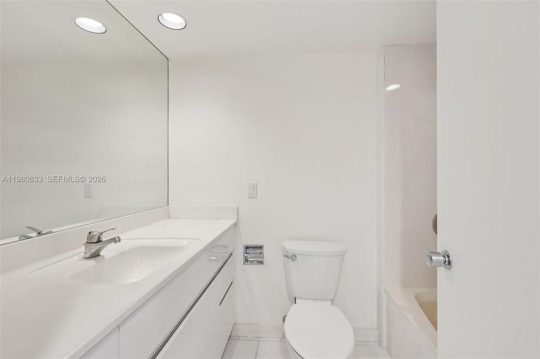 Vendido Recientemente: $1,199,000 (3 camas, 4 baños, 2552 Pies cuadrados)