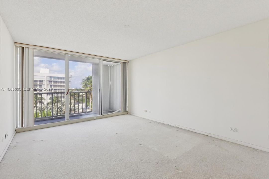 Vendido Recientemente: $1,199,000 (3 camas, 4 baños, 2552 Pies cuadrados)