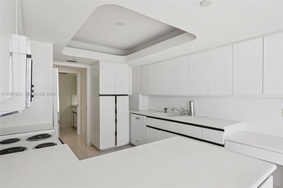 Vendido Recientemente: $1,199,000 (3 camas, 4 baños, 2552 Pies cuadrados)