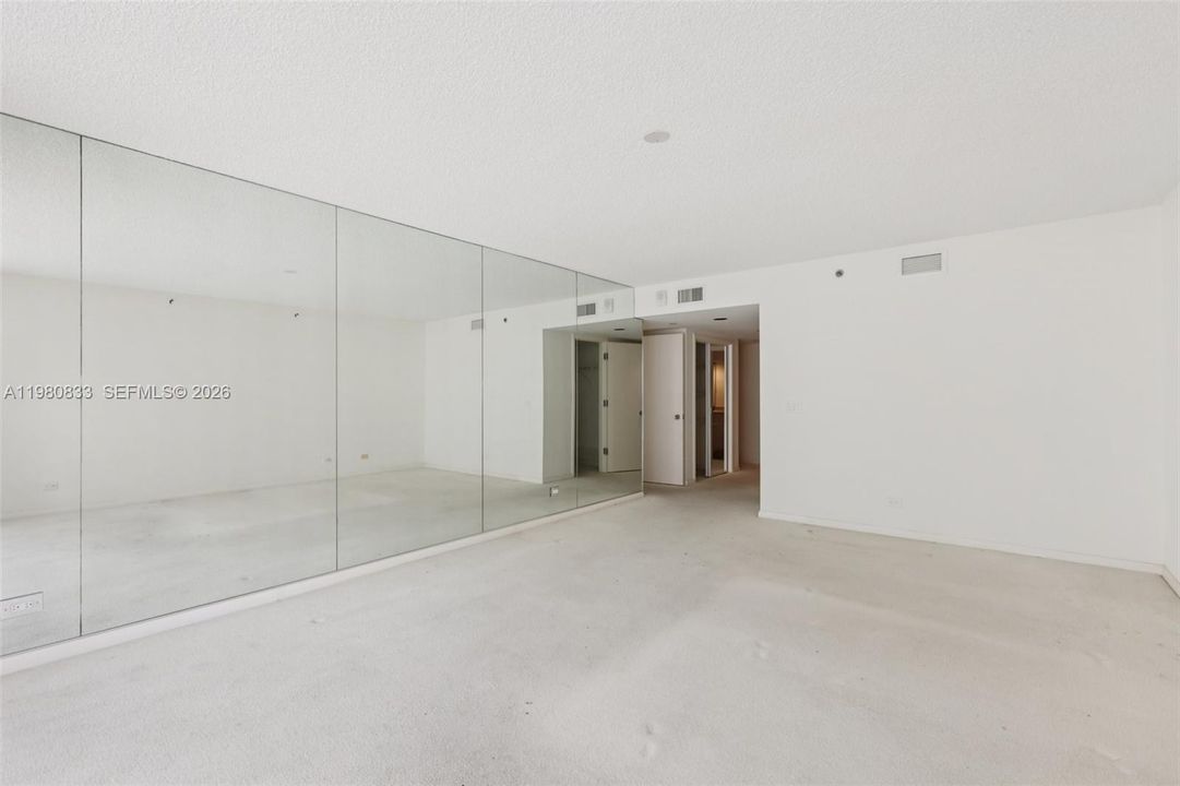 Vendido Recientemente: $1,199,000 (3 camas, 4 baños, 2552 Pies cuadrados)