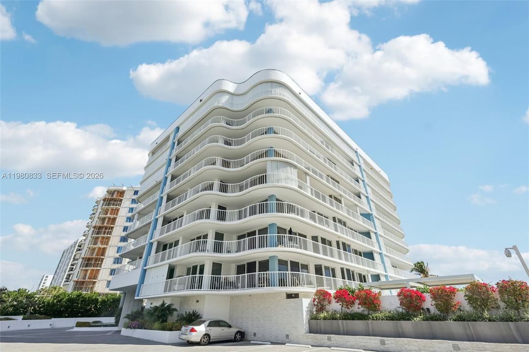 Vendido Recientemente: $1,199,000 (3 camas, 4 baños, 2552 Pies cuadrados)
