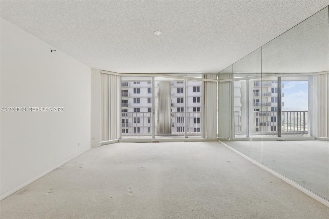Vendido Recientemente: $1,199,000 (3 camas, 4 baños, 2552 Pies cuadrados)