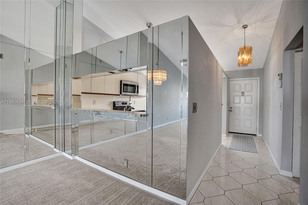 На продажу: $119,500 (2 спален, 2 ванн, 1186 Квадратных фут)