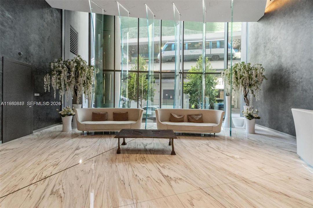 En Venta: $814,000 (1 camas, 1 baños, 839 Pies cuadrados)