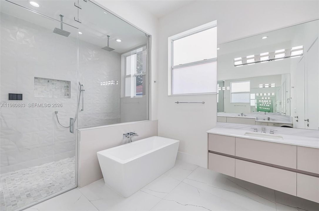 For Sale: $2,894,000 (4 beds, 4 baths, 2887 Square Feet)