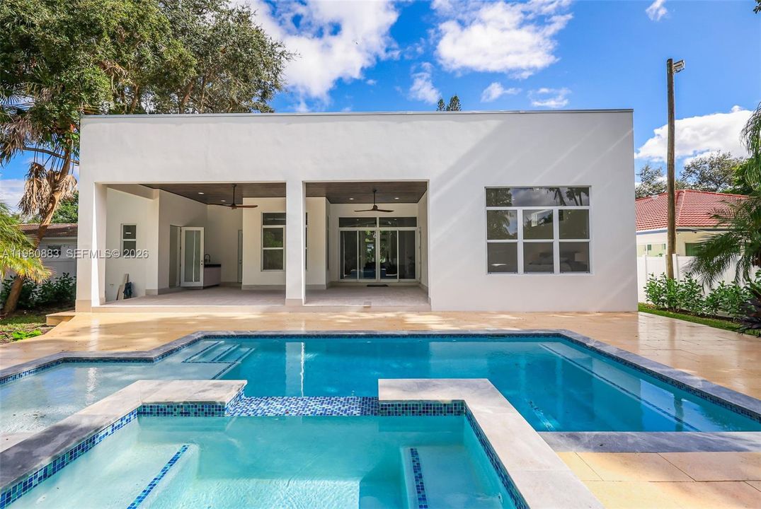 For Sale: $2,894,000 (4 beds, 4 baths, 2887 Square Feet)