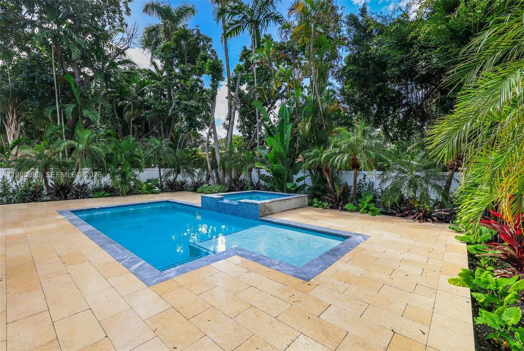 For Sale: $2,894,000 (4 beds, 4 baths, 2887 Square Feet)