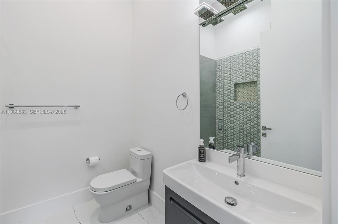 For Sale: $2,894,000 (4 beds, 4 baths, 2887 Square Feet)