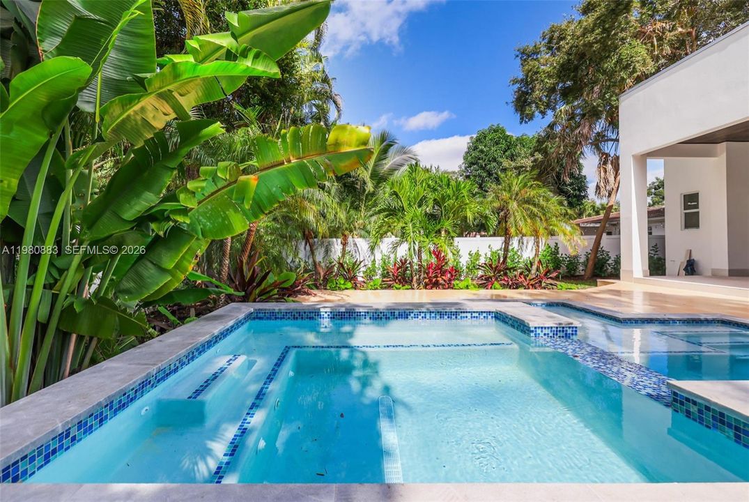 For Sale: $2,894,000 (4 beds, 4 baths, 2887 Square Feet)