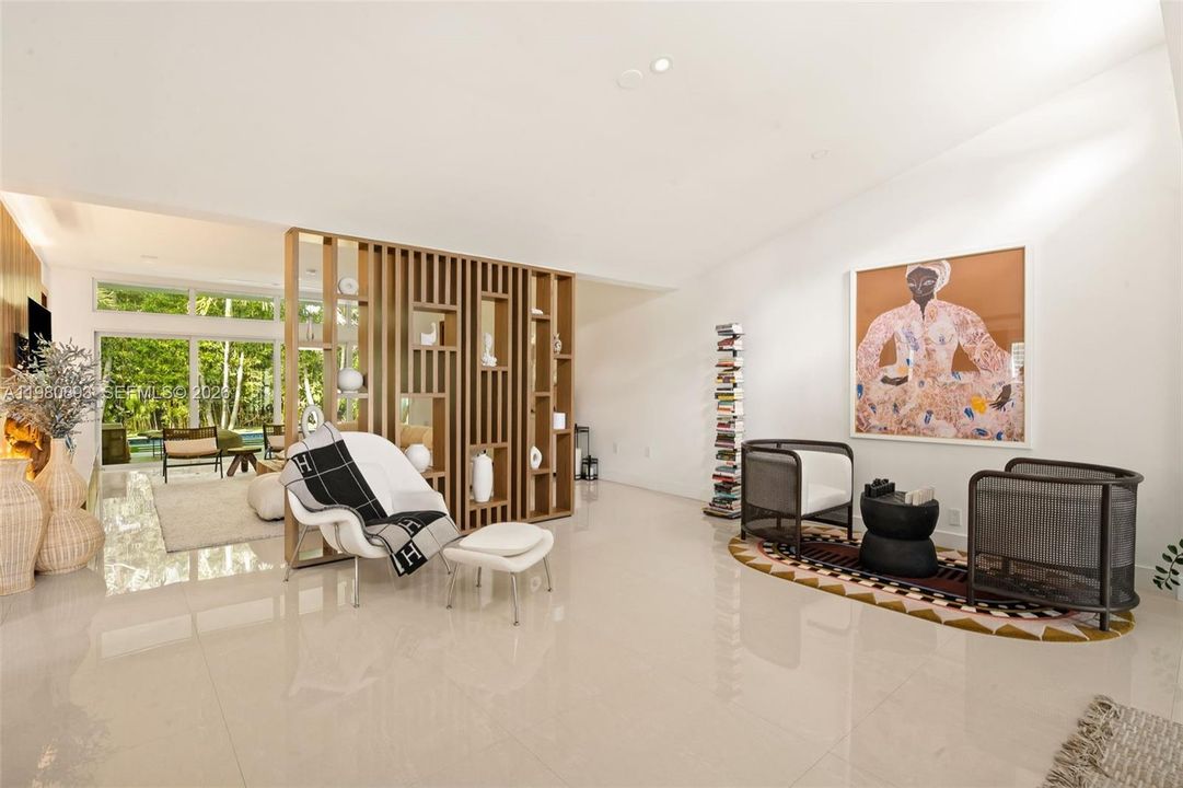 For Sale: $3,395,000 (5 beds, 5 baths, 0 Square Feet)
