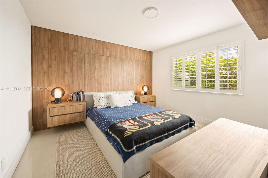 For Sale: $3,395,000 (5 beds, 5 baths, 0 Square Feet)