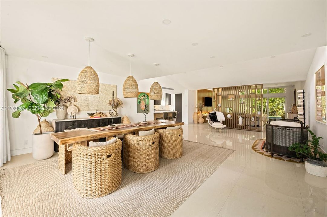 For Sale: $3,395,000 (5 beds, 5 baths, 0 Square Feet)