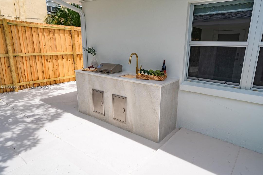 На продажу: $2,790,000 (0 спален, 0 ванн, 5144 Квадратных фут)