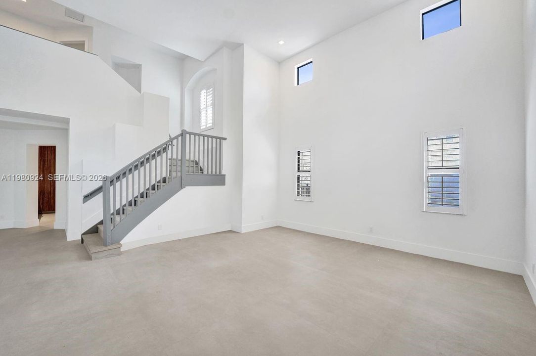 Недавно арендовано: $10,500 (5 спален, 4 ванн, 3378 Квадратных фут)