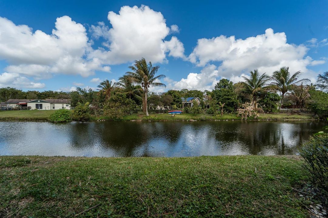 108Villagewalkdrive-1