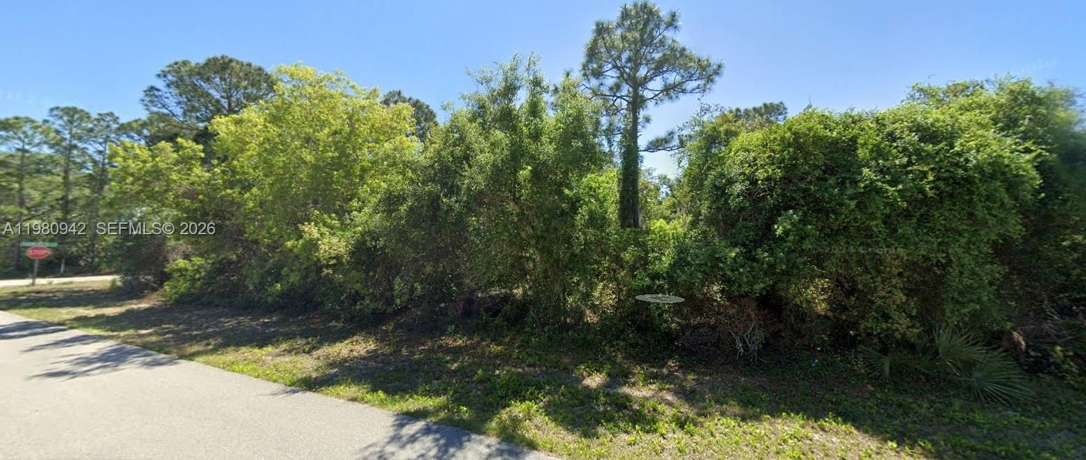 На продажу: $27,000 (0.46 acres)