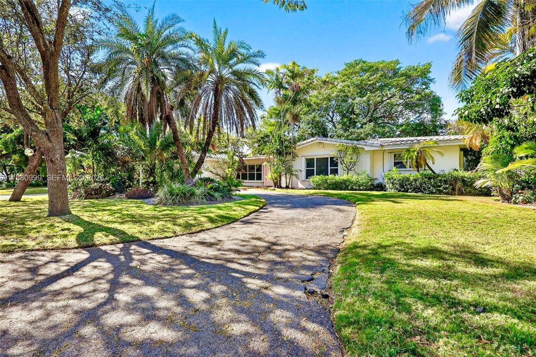 Activo con contrato: $1,795,000 (3 camas, 2 baños, 2247 Pies cuadrados)