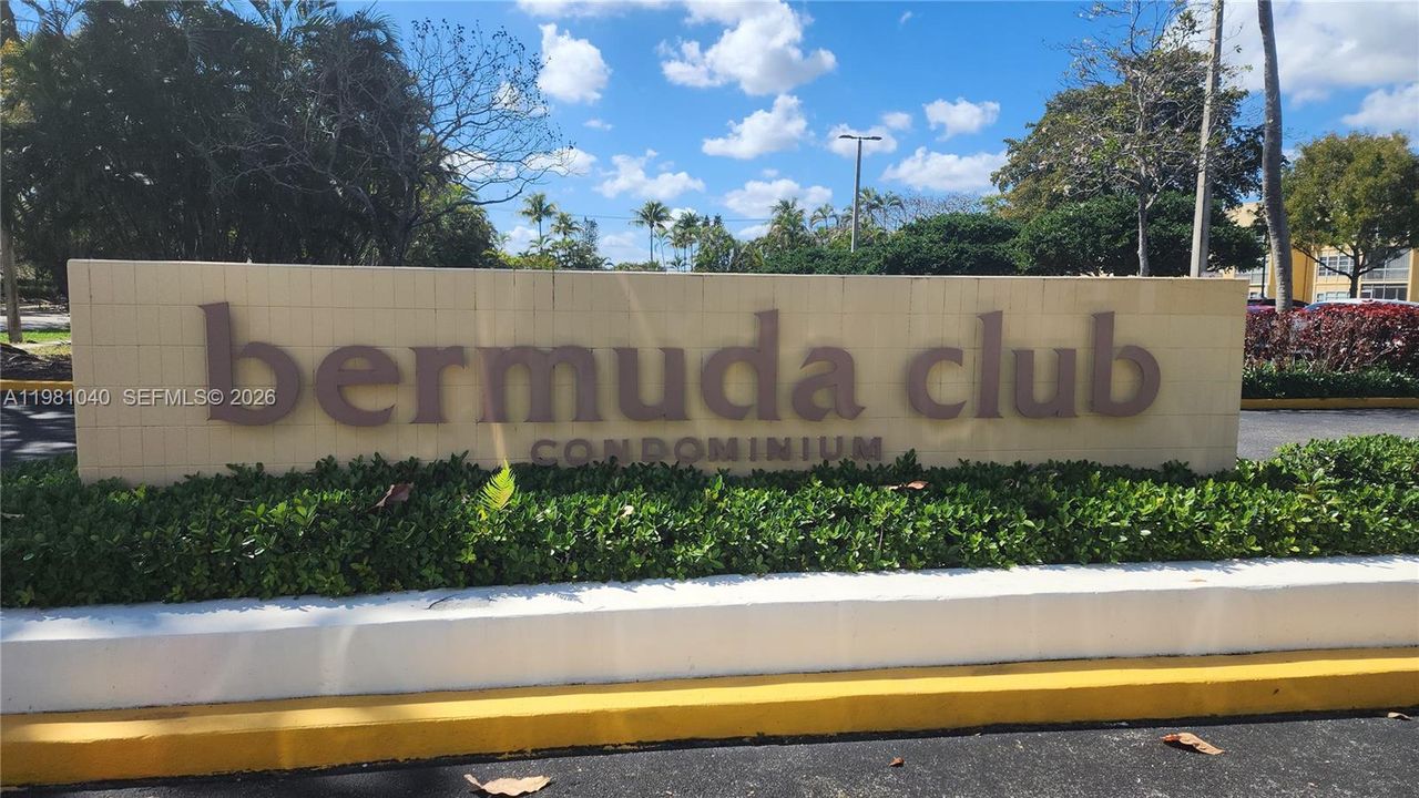 Activo con contrato: $89,900 (1 camas, 1 baños, 660 Pies cuadrados)